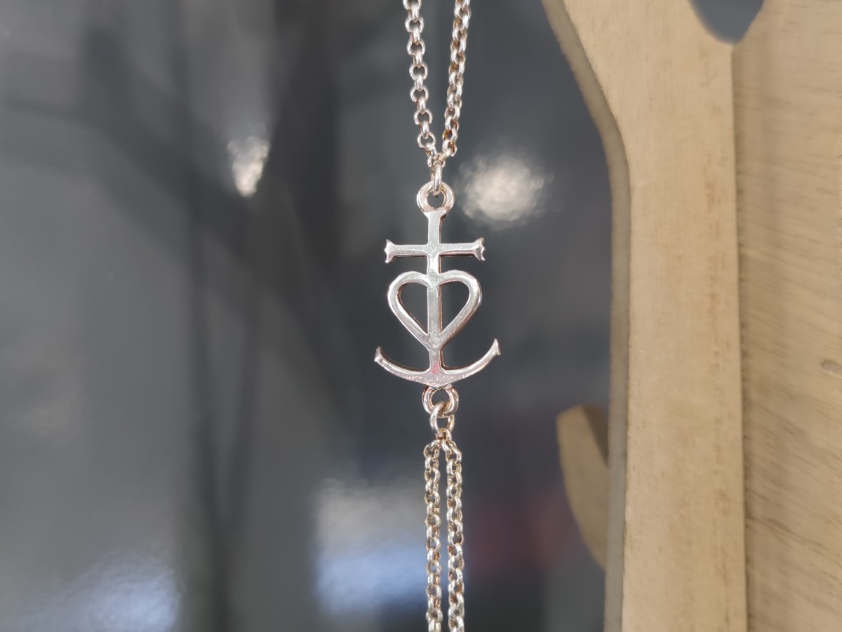 Les Bijoux