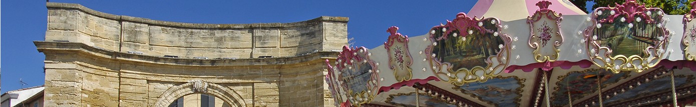 porte-d-arles-et-manege-baniere-1445