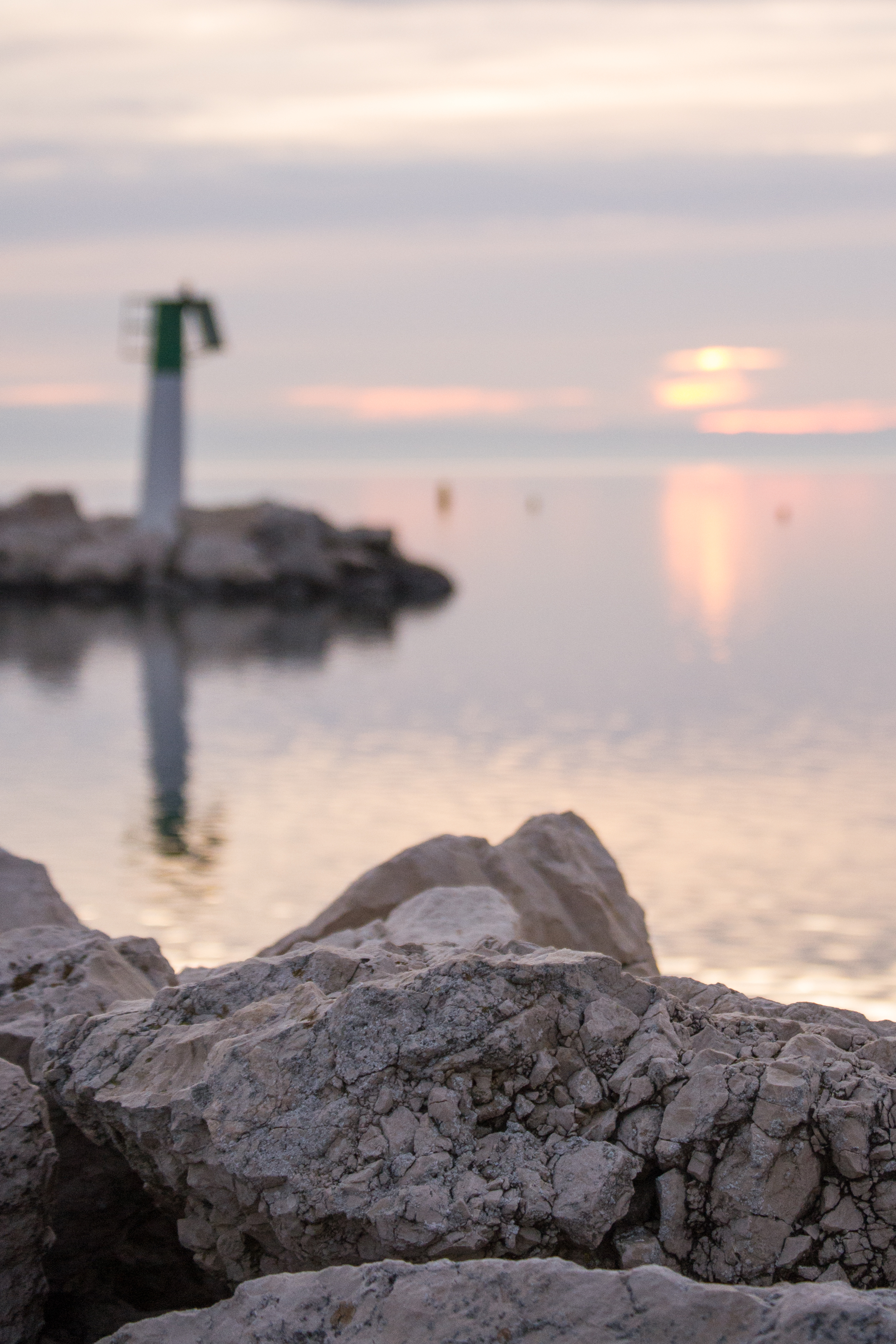 etang-de-berre-istres-2019-two-black-cameras-33-76762