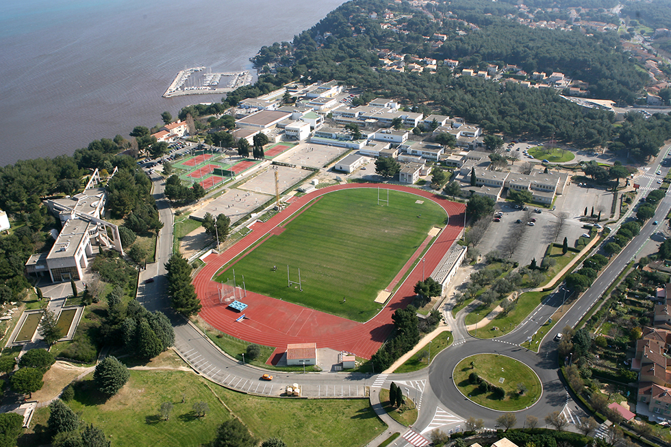 Le stade d’athlétisme du C.E.C