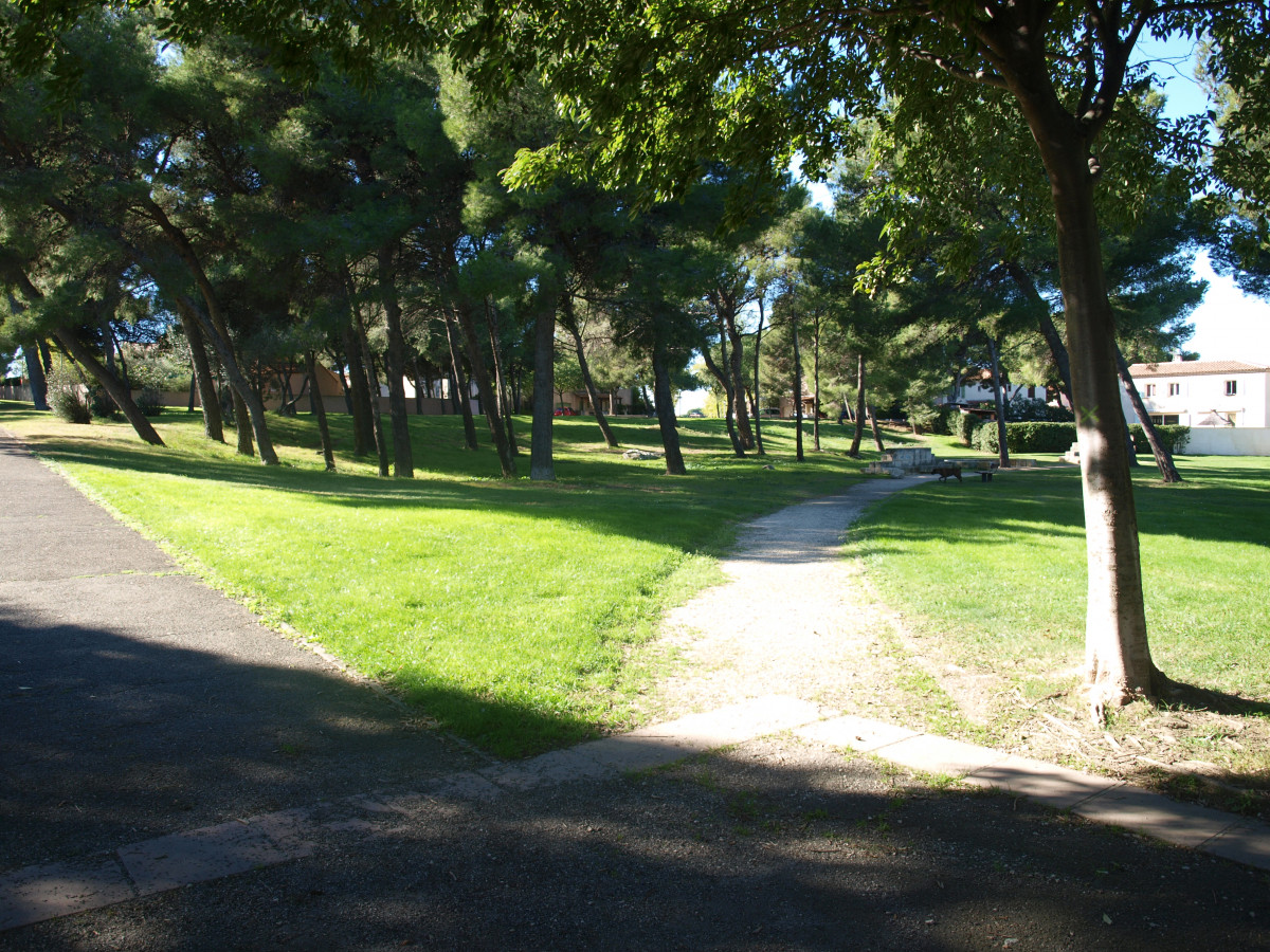 parc_de_la_romaniquette_istres_1.jpg