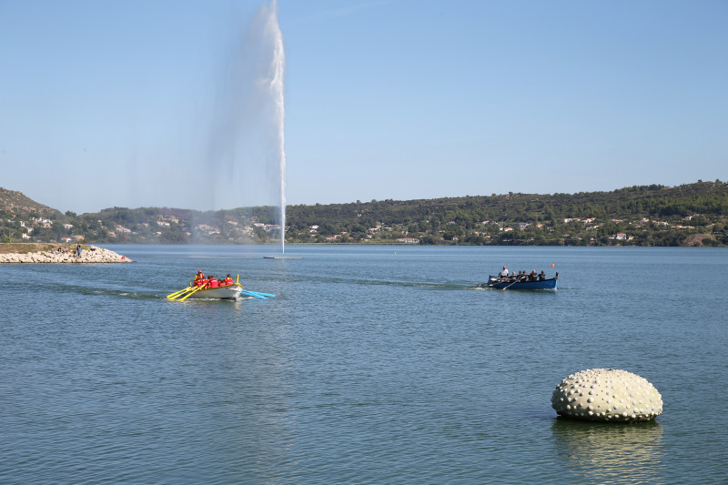 rameurs_de_l_olivier_jet_d_eau_hd_service_communication_ville_d_istres.jpg