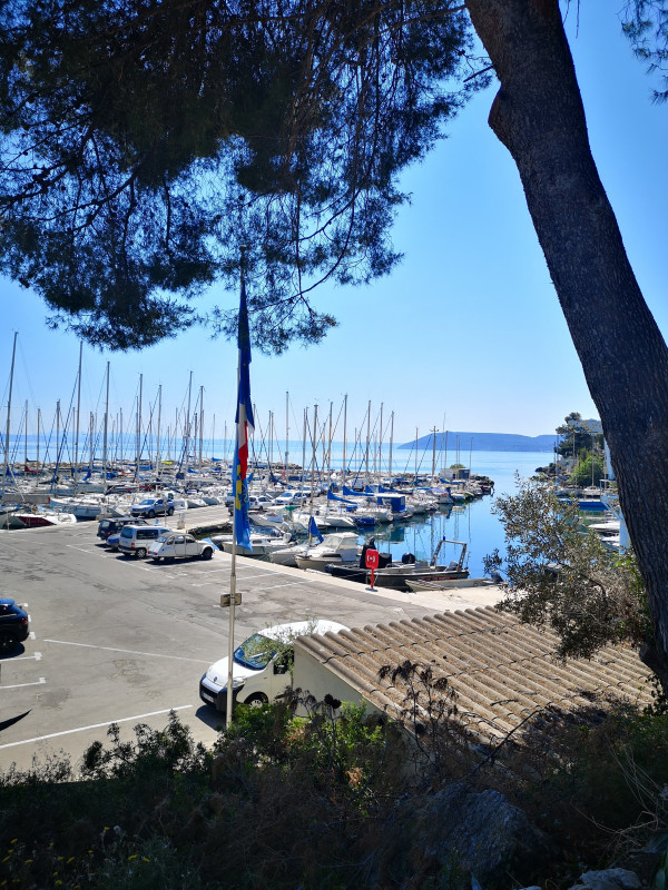 port_des_heures_claires_mai_2019_1.jpg