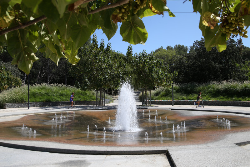 fontaine_parc_guelfucci.jpg