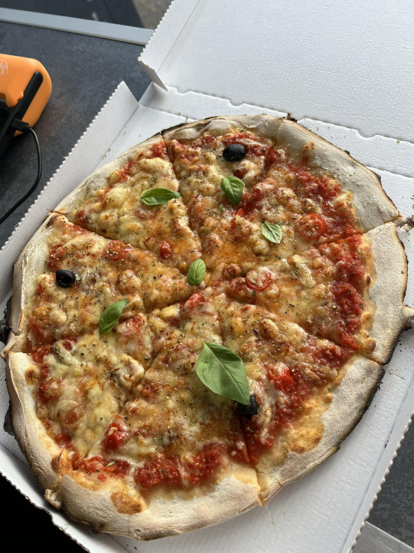 461183036_122118838202450622_1304057929371937530_n.jpg - © l instant Pizz 461183036_122118838202450622_1304057929371937530_n.jpg