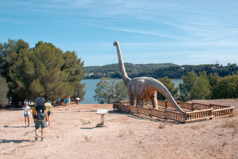dinosaur-istres-aurore-102642 dinosaur-istres-aurore-102642