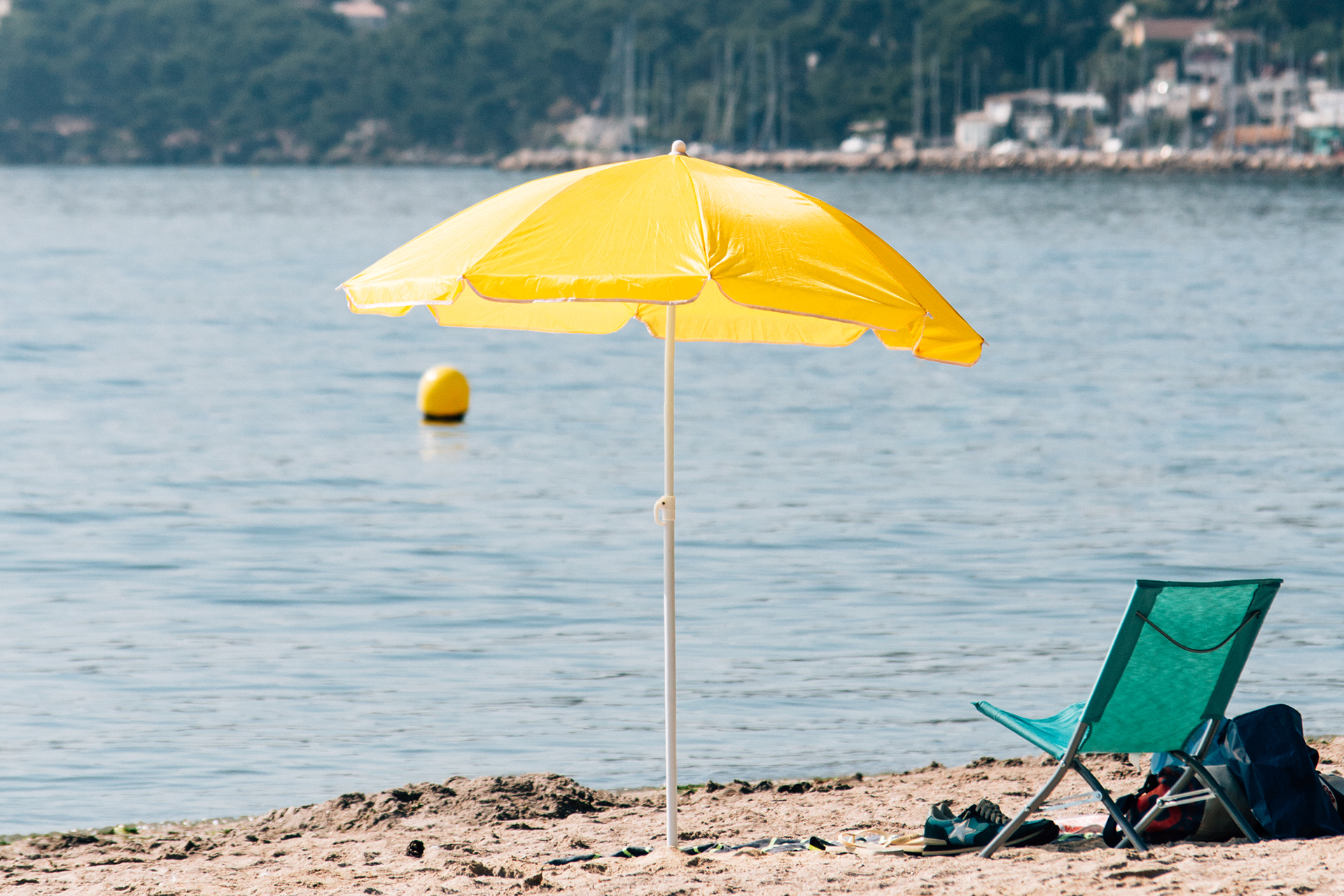 plage-avec-parasol-tbc-76745