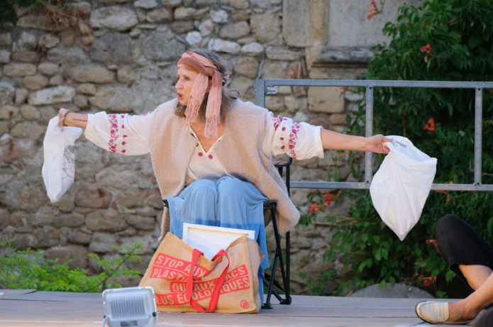 trois dames sur une ile déserte