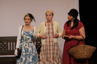 Et pendant ce temps Simone veille - Festhea_Istres Et pendant ce temps Simone veille - Festhea_Istres