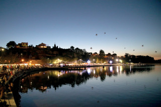 Les rives de l'étang de l'Olivier accueille les jeudis étoilés - © Service Communication ville d'Istres Les rives de l'étang de l'Olivier accueille les jeudis étoilés