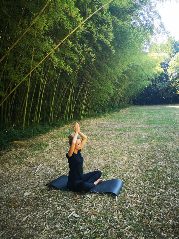 yoga_dans_un_jardin_zen_bambouseraie_juillet_2.jpg