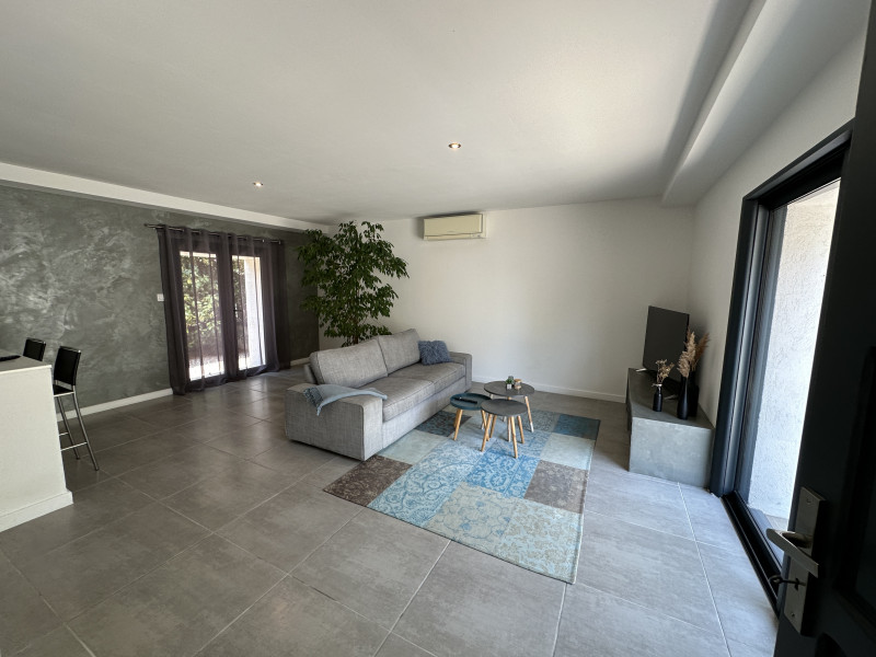 Location BERNARD_Istres