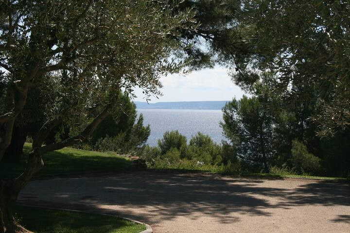 Location Martinez_Istres