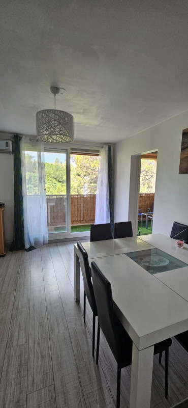 Urbino / Appartement entier meublé_Istres