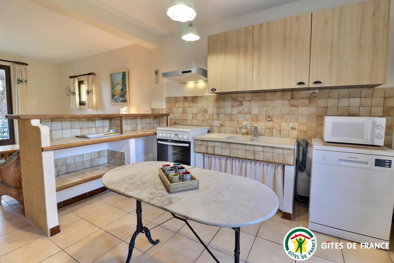 coin cuisine au rez-de-chaussée coin cuisine au rez-de-chaussée