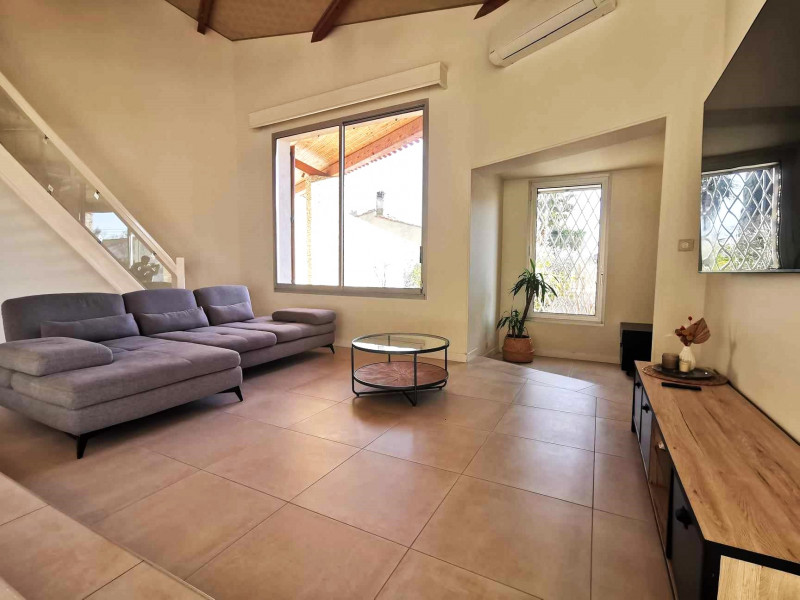 20_salon_5.jpg 20_salon_5.jpg