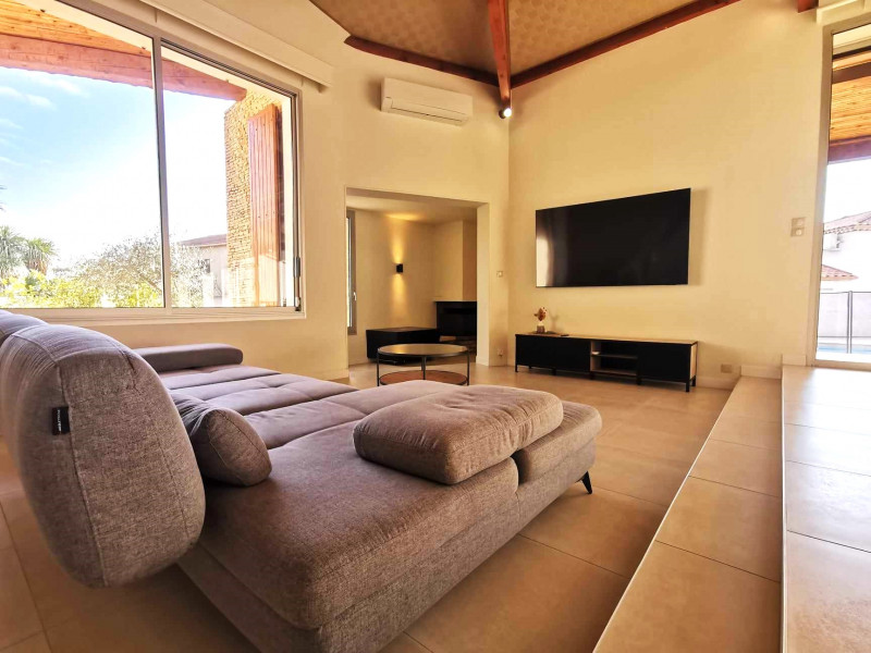 21_salon_6.jpg 21_salon_6.jpg