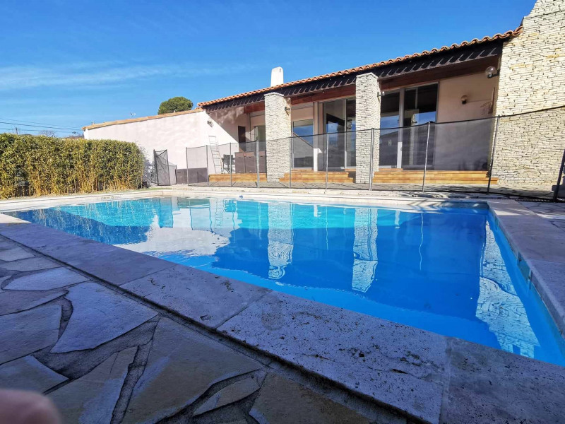 26_1_piscine_2.jpg 26_1_piscine_2.jpg