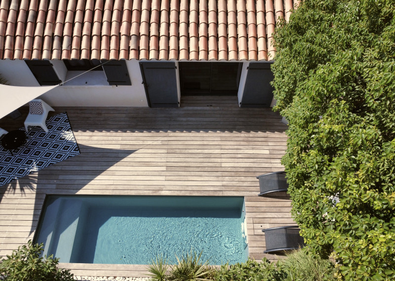 Location BERNARD_Istres