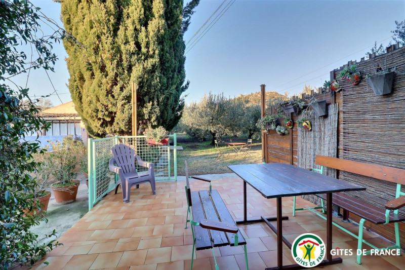 terrasse côté nord - © Gîtes de France terrasse côté nord