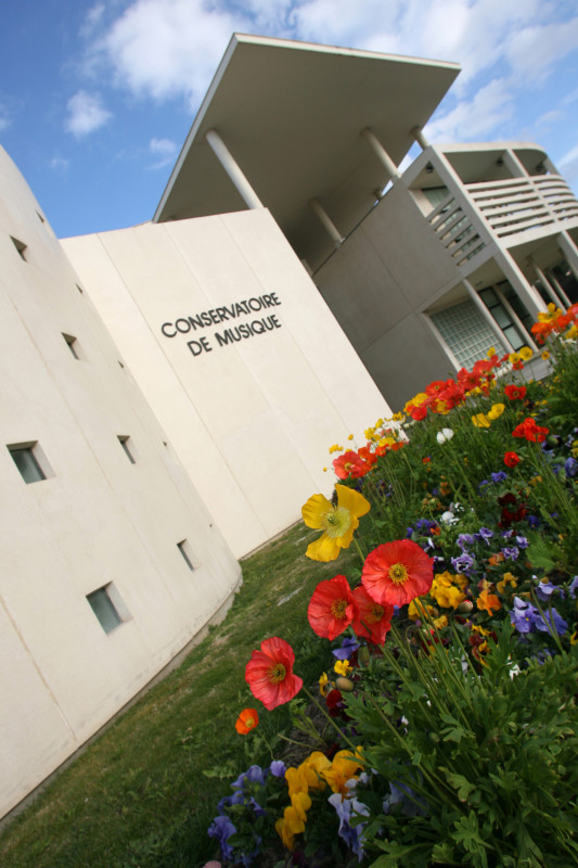 conservatoire_de_musique_2013_mbressy_ville_d_istres.jpg