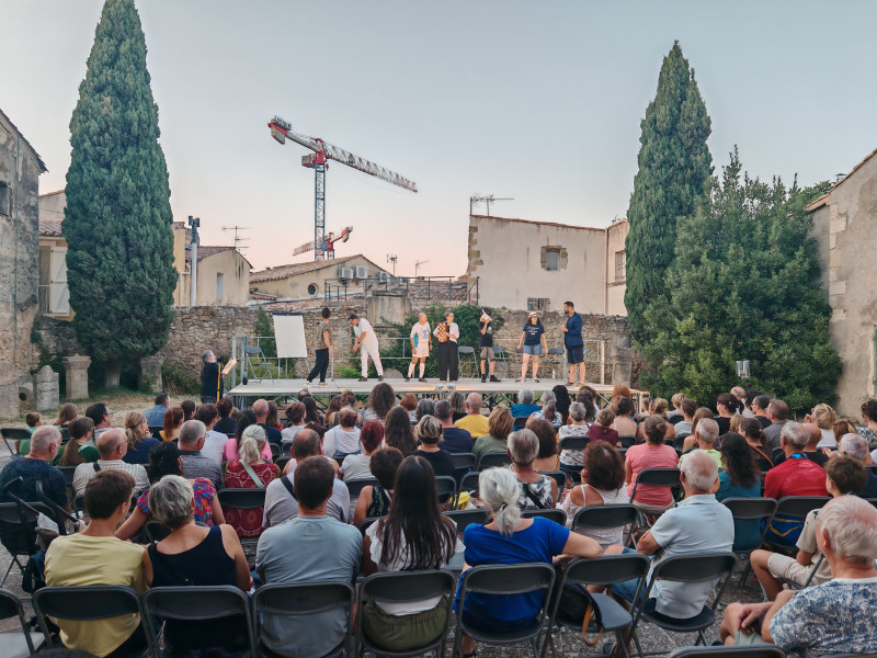 800x600-241675-les-imposteurstheatreimpro01rvidailhet-242189 800x600-241675-les-imposteurstheatreimpro01rvidailhet-242189