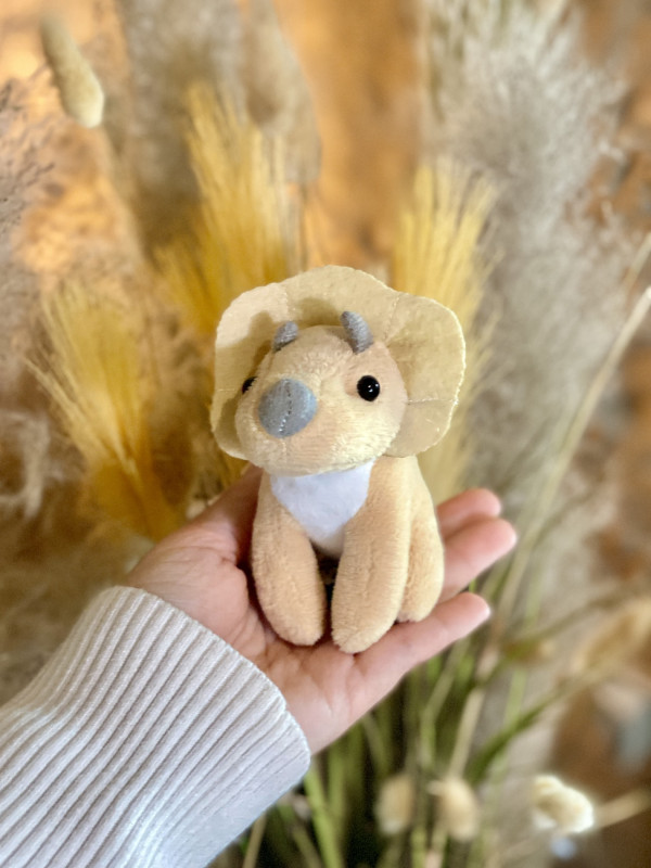 dino-peluche-2-235476