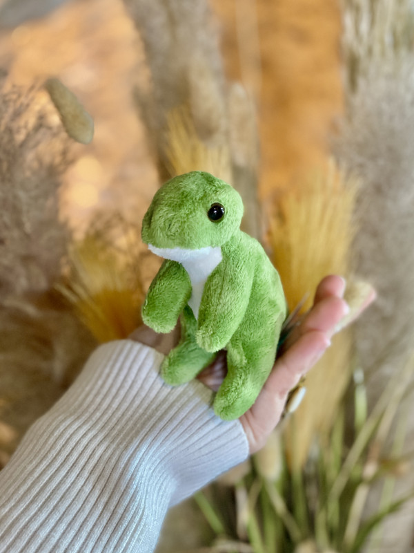 dino-peluche-3-235477