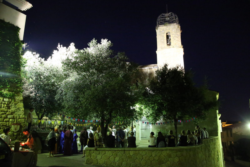 etranges-visites-centre-ancien-2015-service-com-ville-d-istres-7-213684