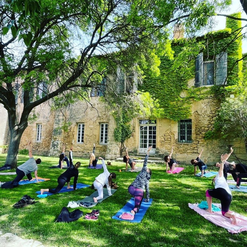 yoga-au-jardin-de-sulauze-205260